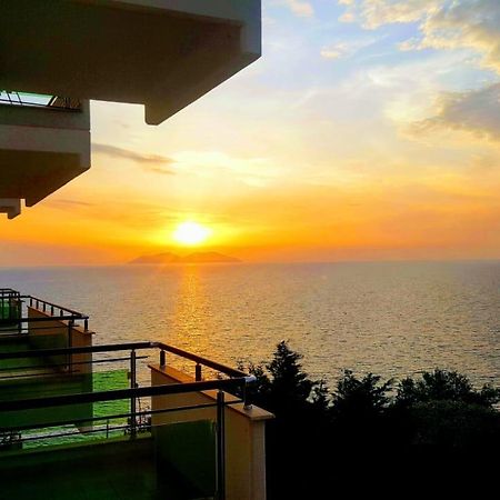 Deni Sea View Apartment Avlonya Dış mekan fotoğraf