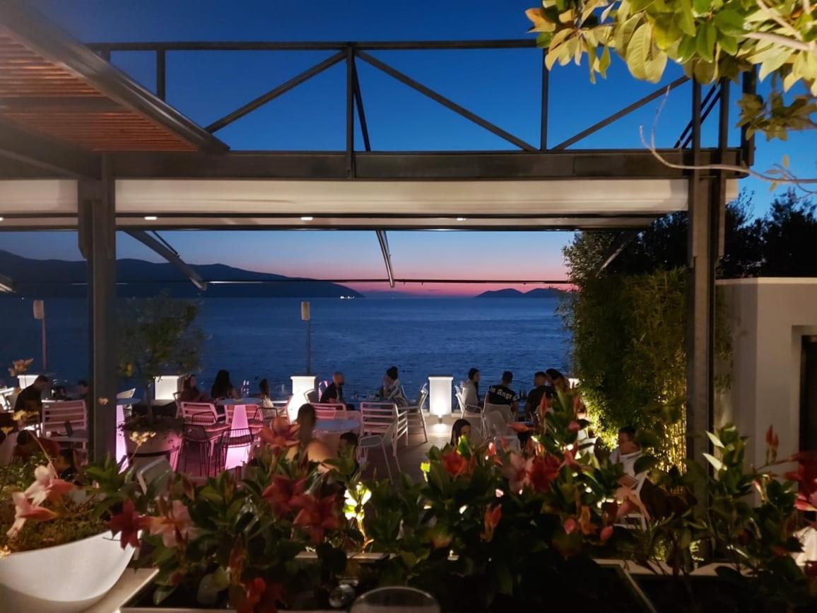 Deni Sea View Apartment Avlonya Dış mekan fotoğraf