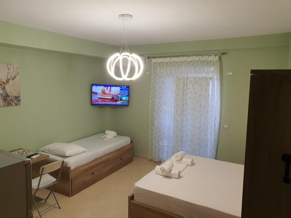 Deni Sea View Apartment Avlonya Dış mekan fotoğraf