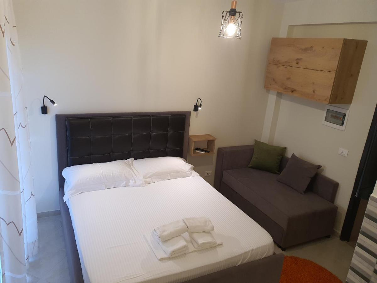 Deni Sea View Apartment Avlonya Dış mekan fotoğraf