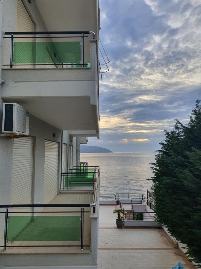 Deni Sea View Apartment Avlonya Dış mekan fotoğraf