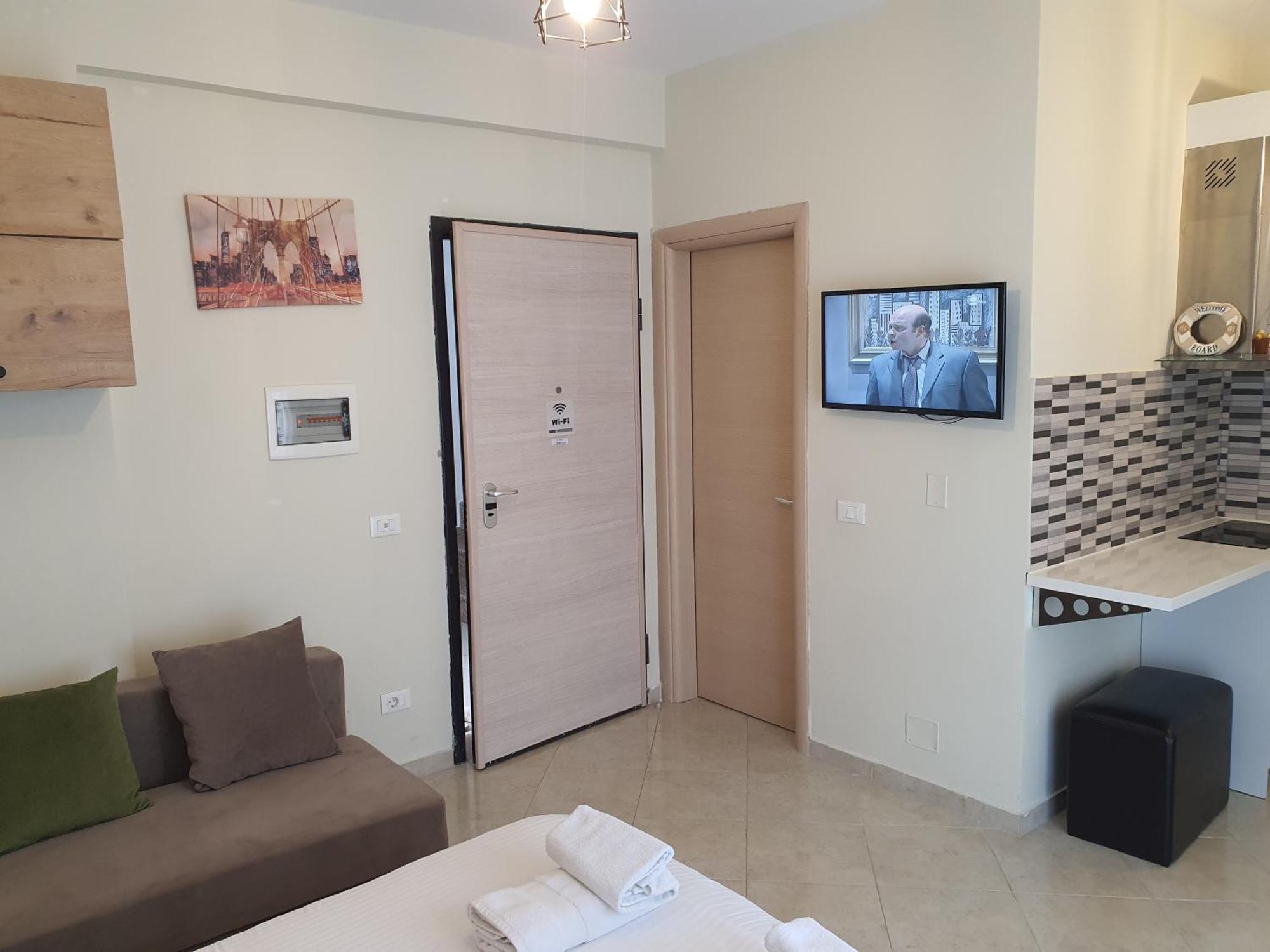 Deni Sea View Apartment Avlonya Dış mekan fotoğraf