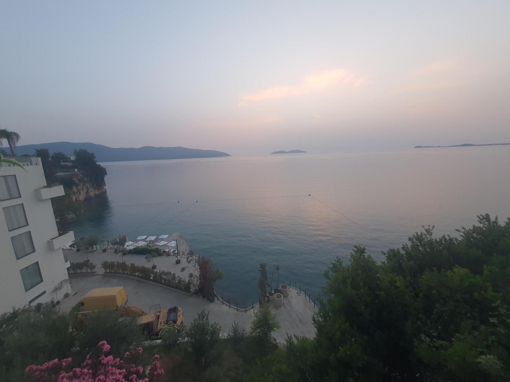 Deni Sea View Apartment Avlonya Dış mekan fotoğraf