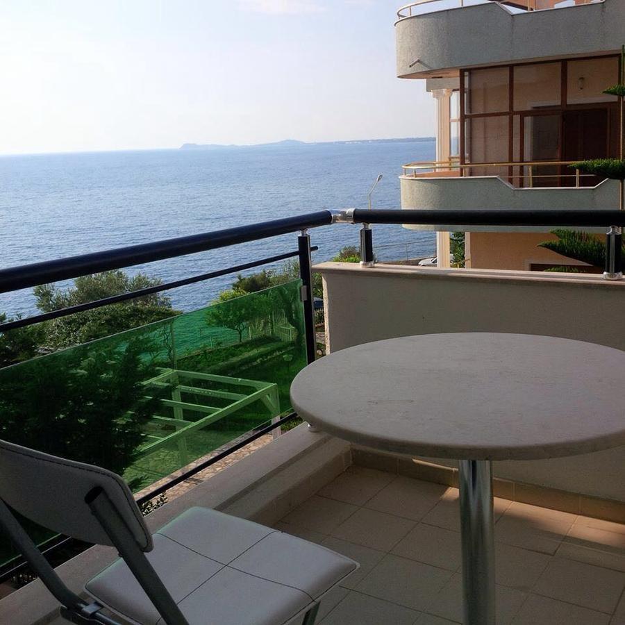 Deni Sea View Apartment Avlonya Dış mekan fotoğraf