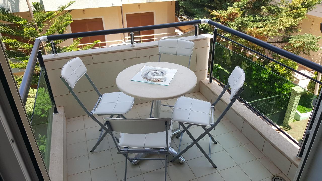 Deni Sea View Apartment Avlonya Dış mekan fotoğraf