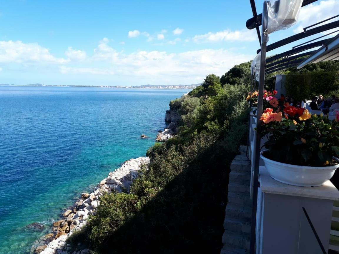 Deni Sea View Apartment Avlonya Dış mekan fotoğraf