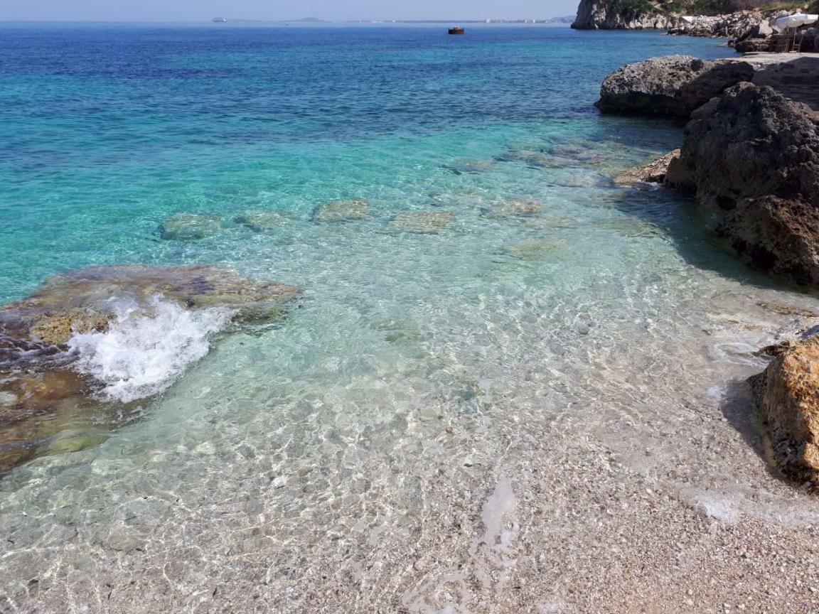 Deni Sea View Apartment Avlonya Dış mekan fotoğraf