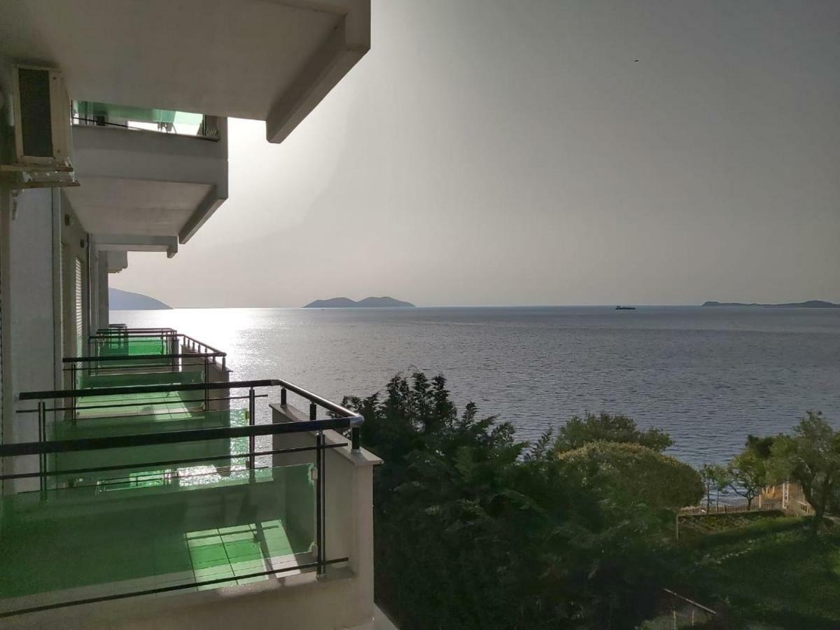 Deni Sea View Apartment Avlonya Dış mekan fotoğraf