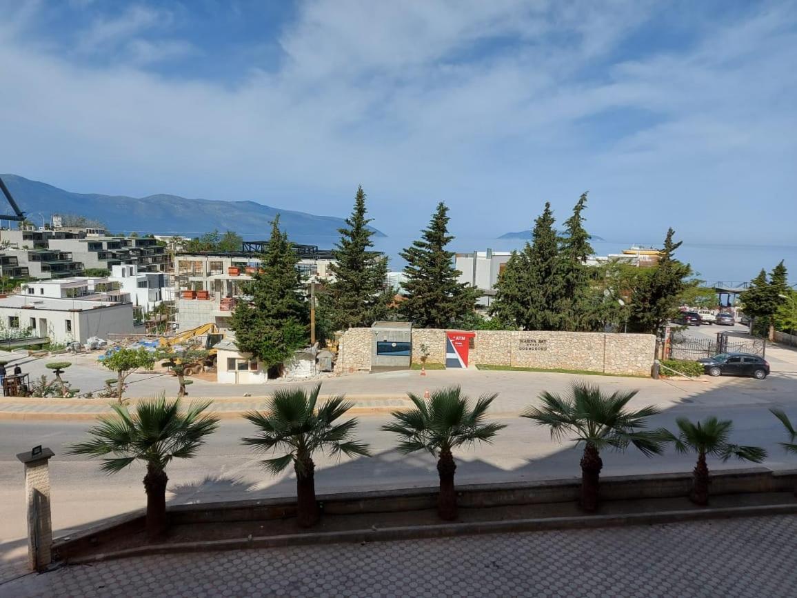 Deni Sea View Apartment Avlonya Dış mekan fotoğraf