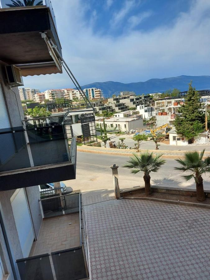Deni Sea View Apartment Avlonya Dış mekan fotoğraf